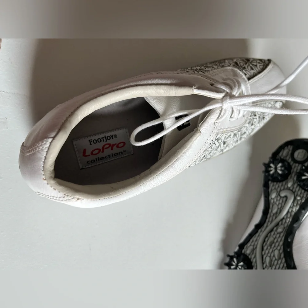 Women’s FootJoy LoPro Golf Shoes White Black Leather Daisy Floral 97060 8.5